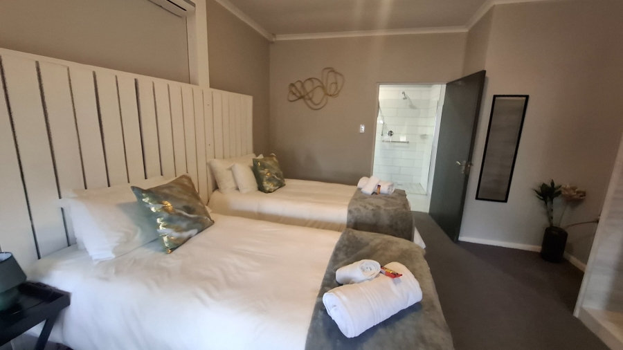 5 Bedroom Property for Sale in Blanco Western Cape